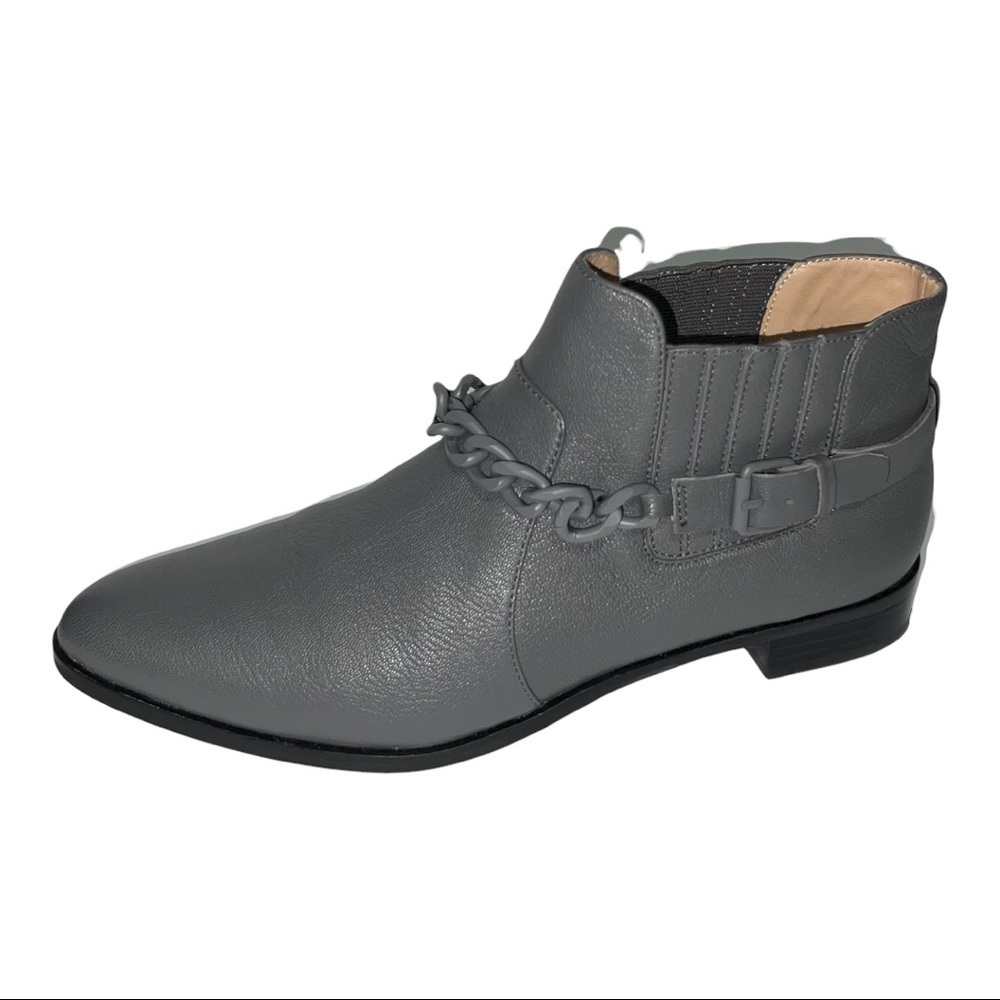 JOE’S (EUC) LIKE NEW leather booties size 9.5, Gray with Chain Detailing - Picture 2 of 14